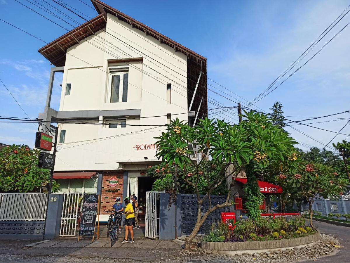 Hotel Roemah 28 Syariah Medan Exteriér fotografie