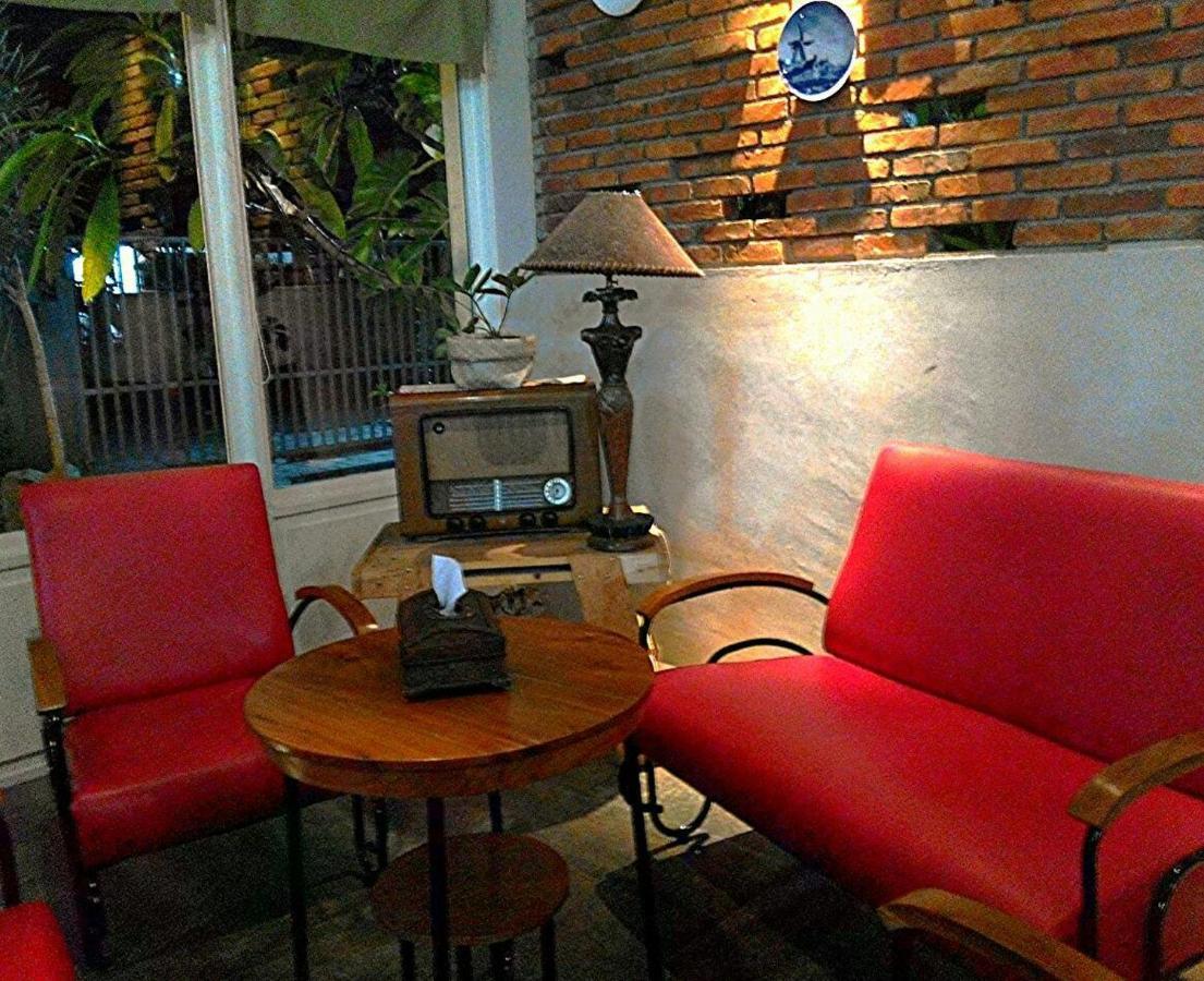 Hotel Roemah 28 Syariah Medan Exteriér fotografie